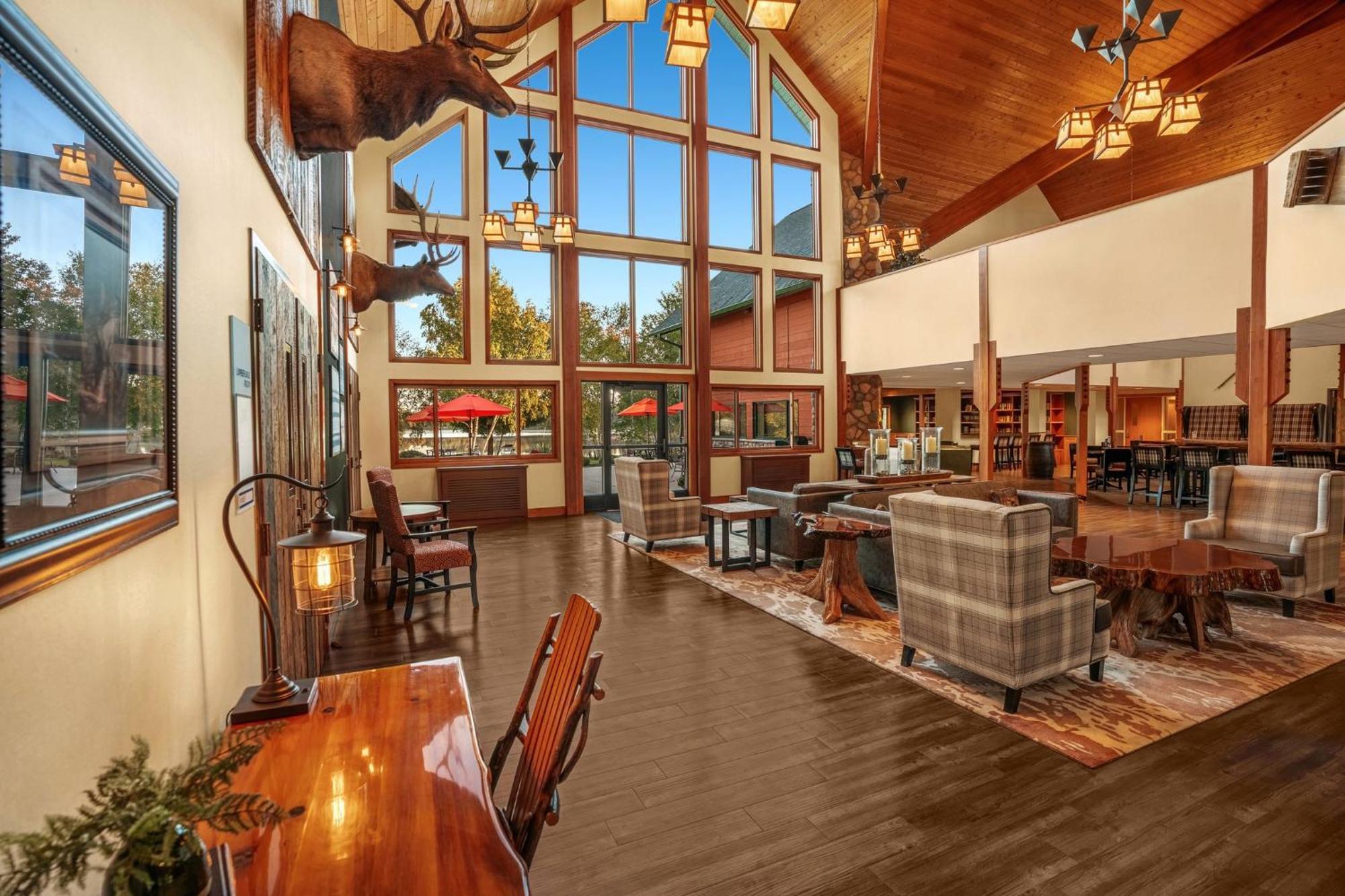 Holiday Inn Express & Suites Hayward By Ihg Buitenkant foto