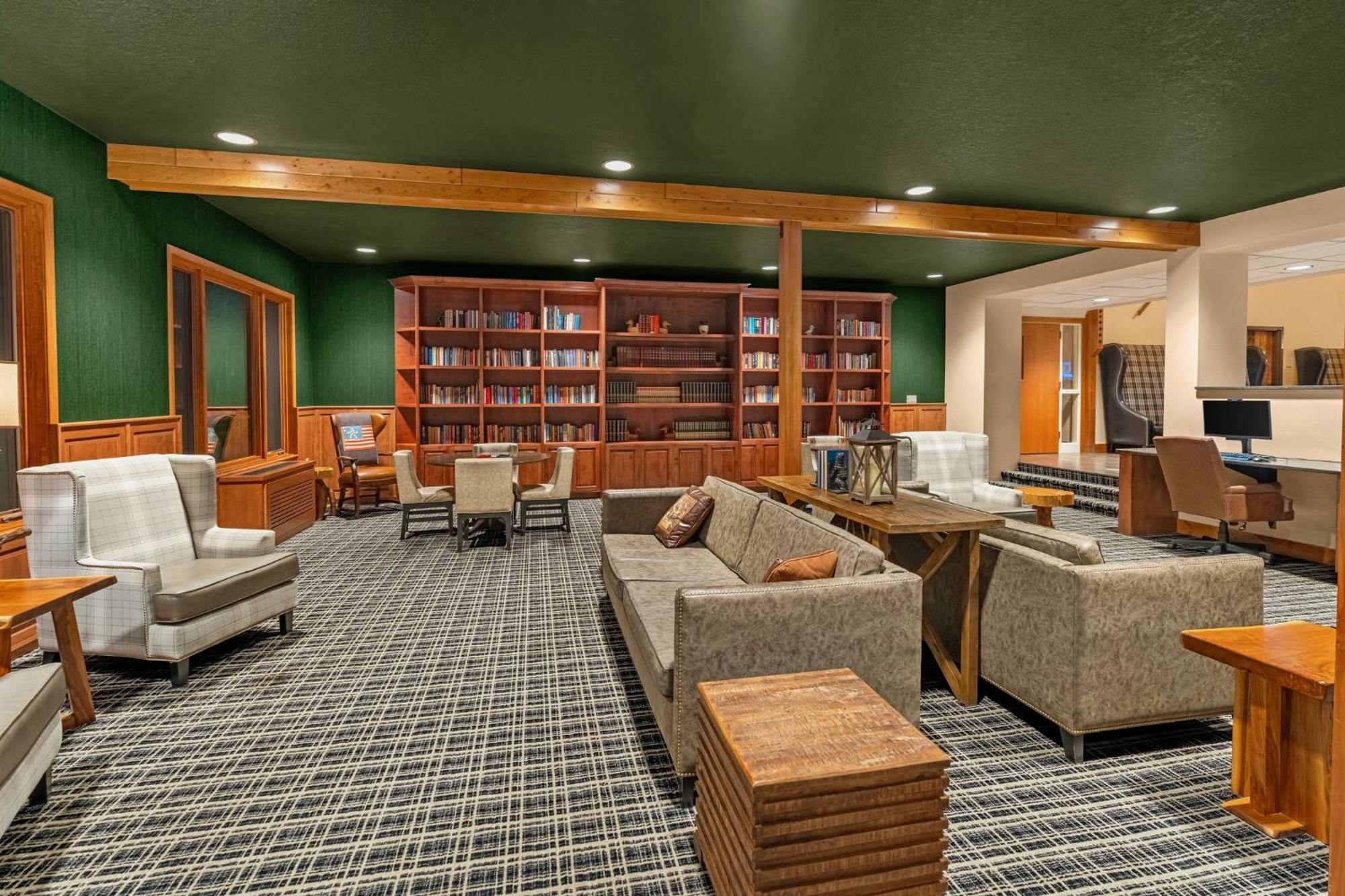 Holiday Inn Express & Suites Hayward By Ihg Buitenkant foto