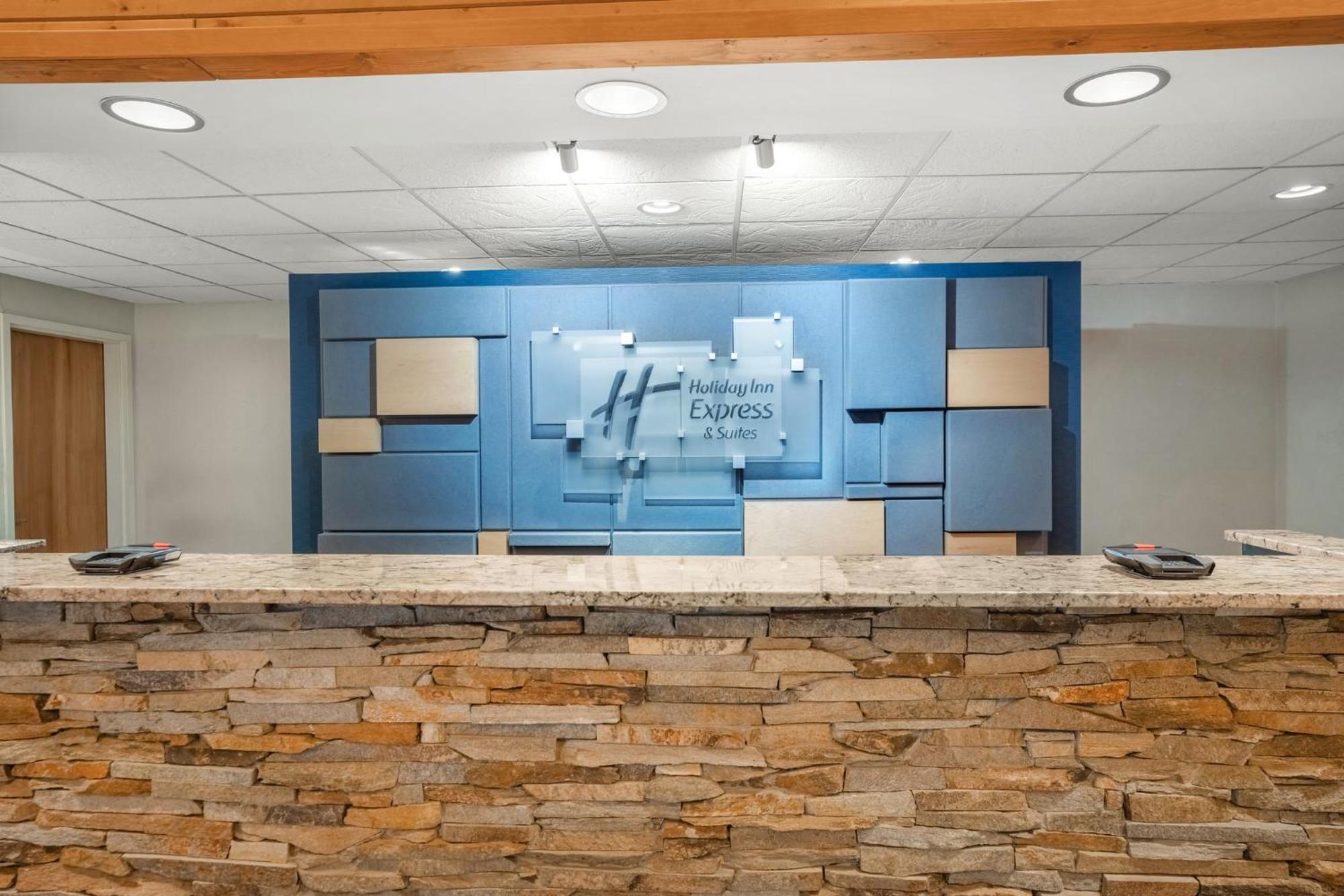 Holiday Inn Express & Suites Hayward By Ihg Buitenkant foto