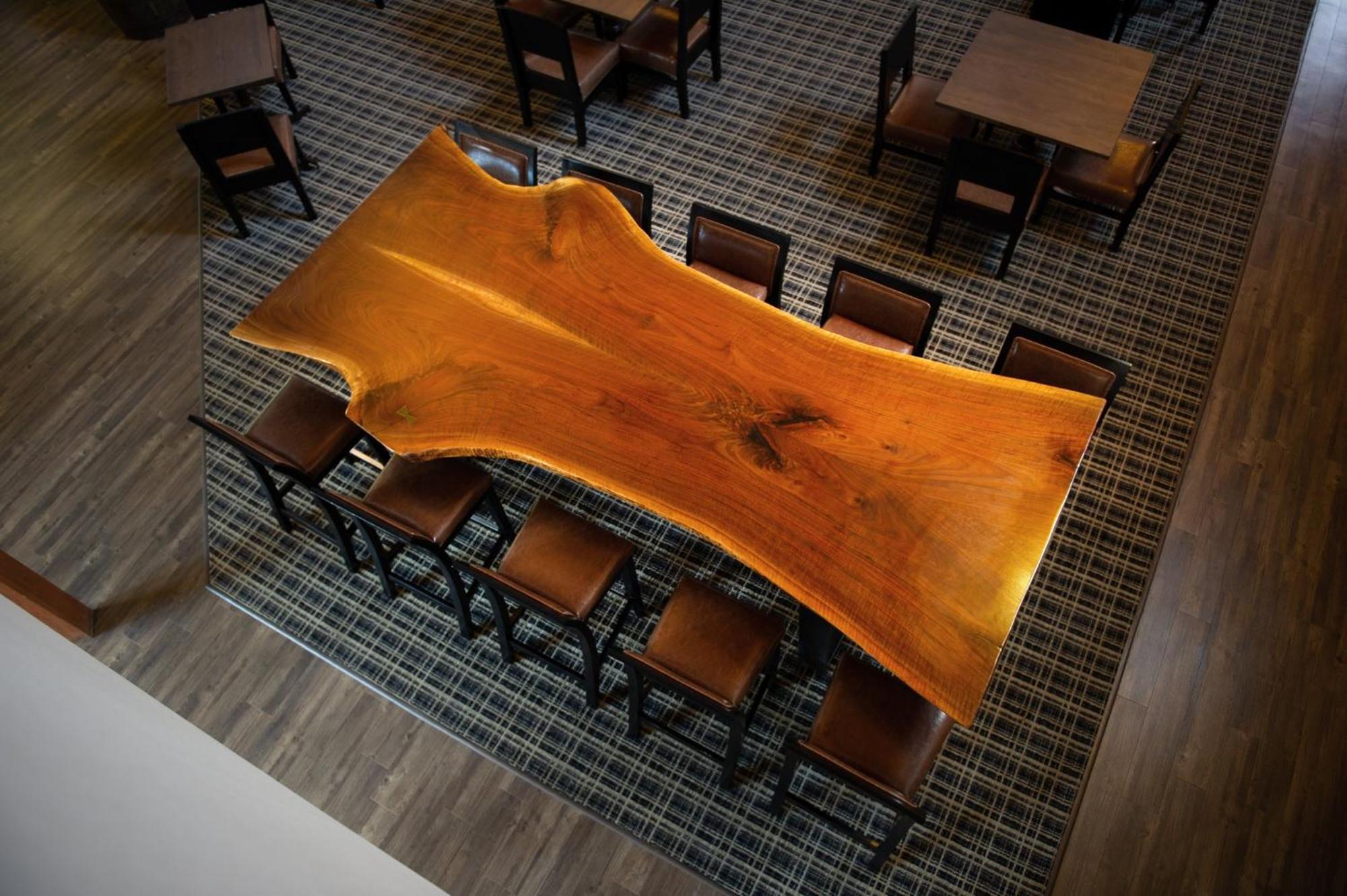 Holiday Inn Express & Suites Hayward By Ihg Buitenkant foto